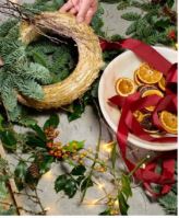 Course Image for Q001363A Floristry - Festive Door Wreath