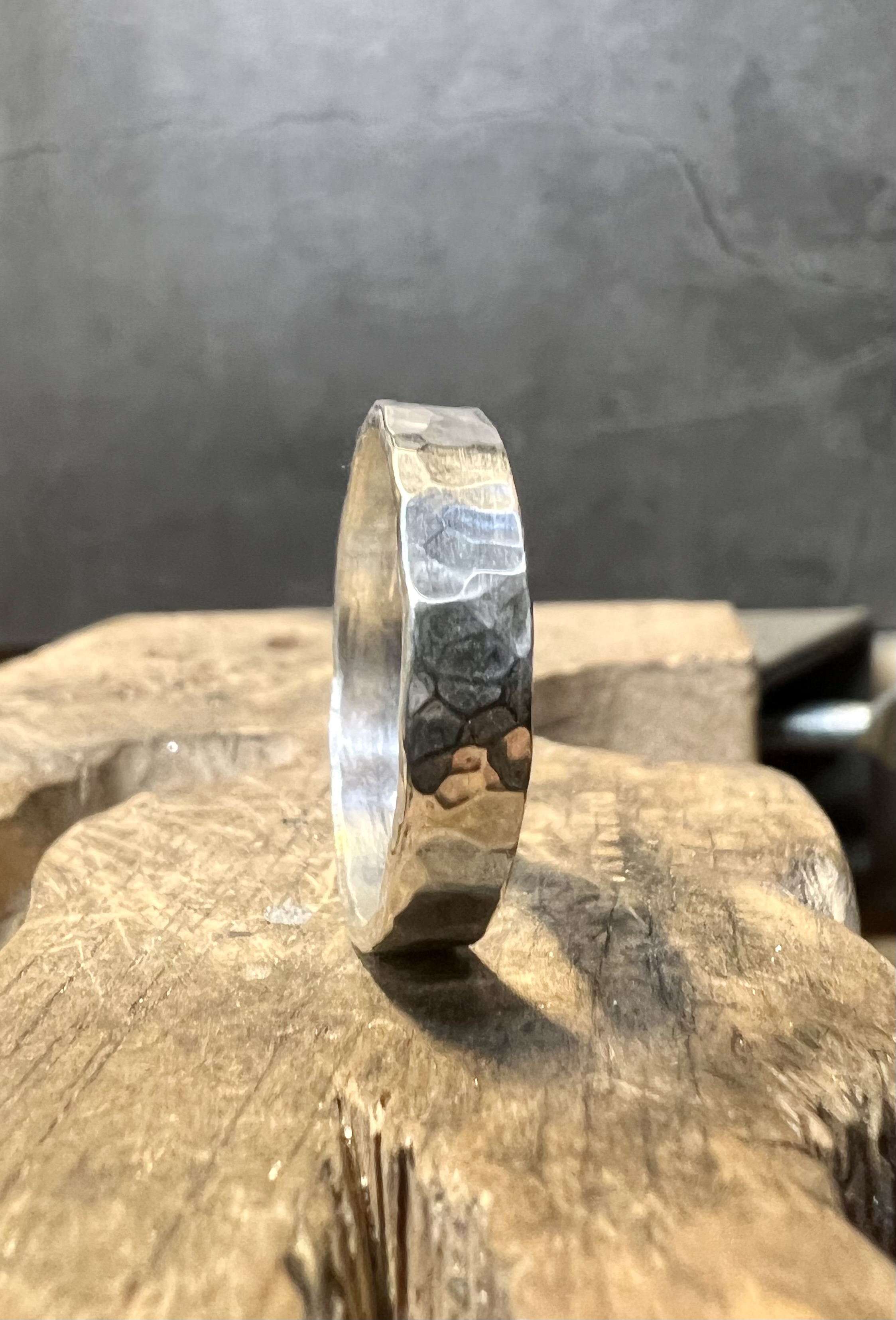 Course Image for Q004118A Jewellery making - make a textured silver ring workshop