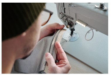 Course Image for Q001287A Sewing: Zips masterclasss