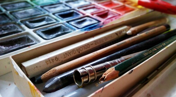 Course Image for R2582A Drawing and Painting - Level 2c