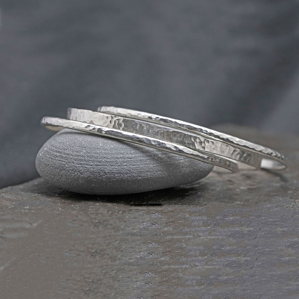Course Image for R25605N Jewellery Making- Make a Valentines Bangle Set Saturday