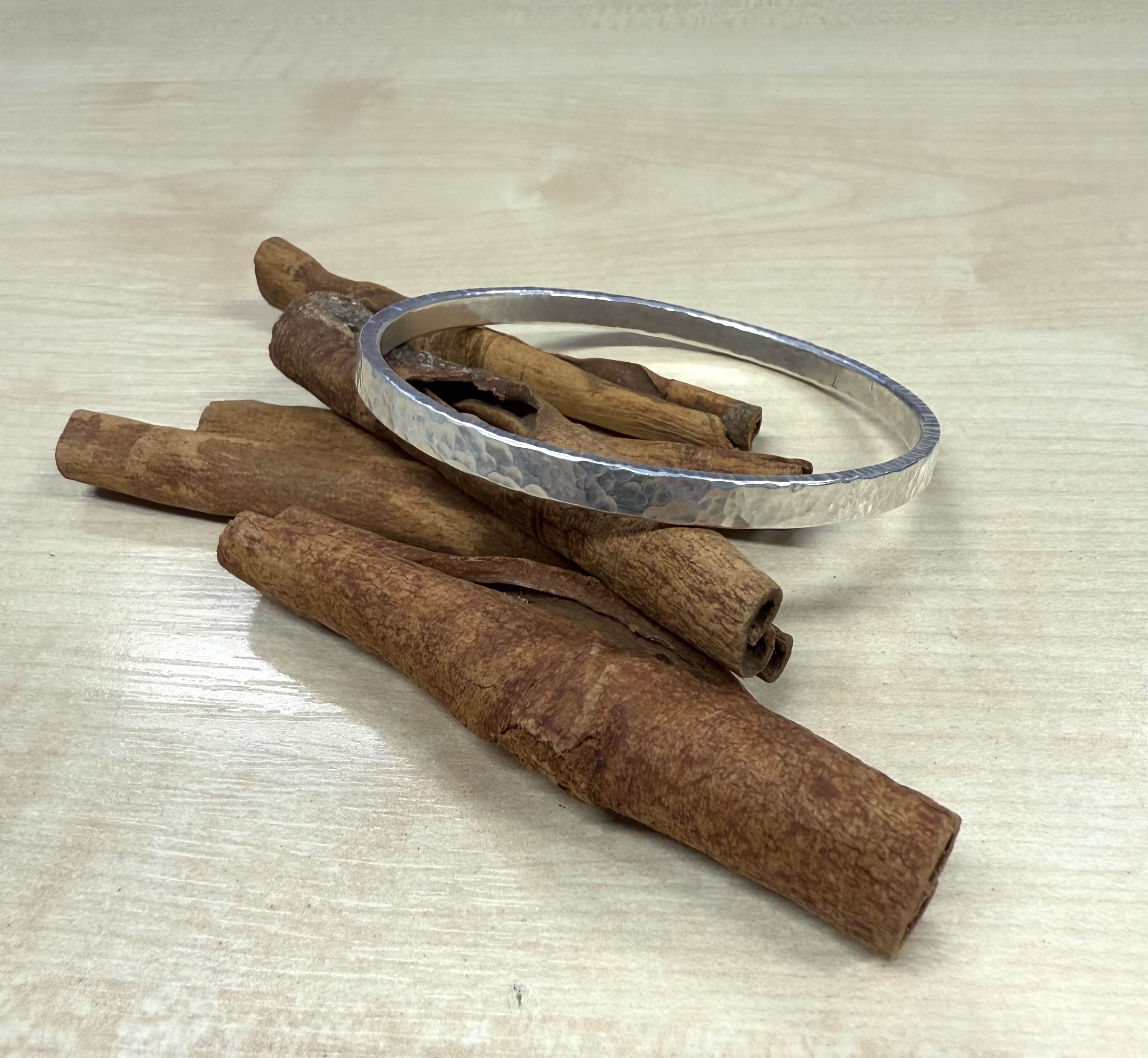 Course Image for R2550N Jewellery Making - Textured Silver Bangle Mothers day Saturday
