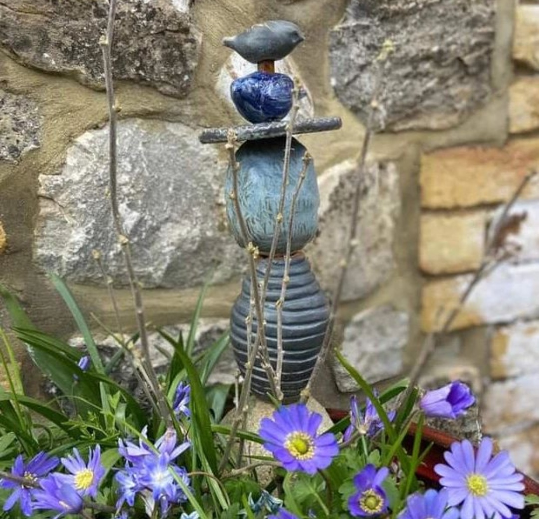 Course Image for R2518N Pottery: ceramic garden sculpture 1 - Natural Form Totem Poles Saturday